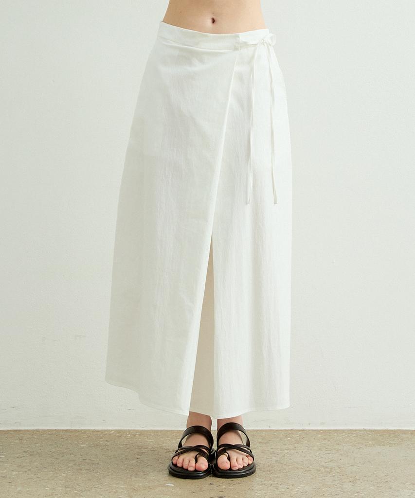 Artid Natural Drape Wrap Skirt_White