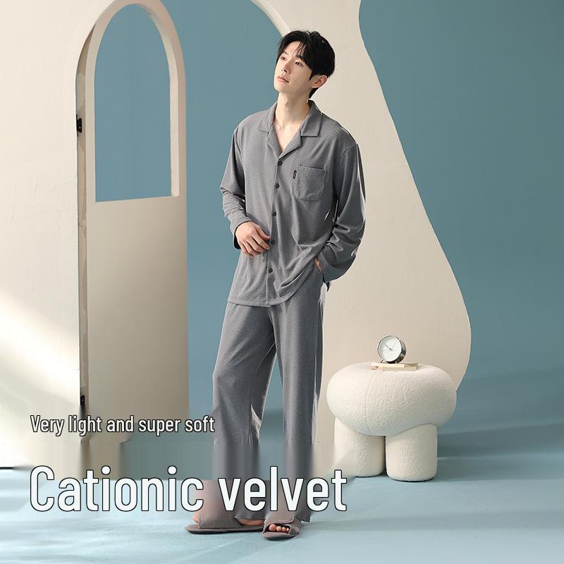 

[Cationic Velvet] Men s Soft, Lightweight Pajama Set - Warm, Loose-Fit Loungewear for Autumn/Winter XL