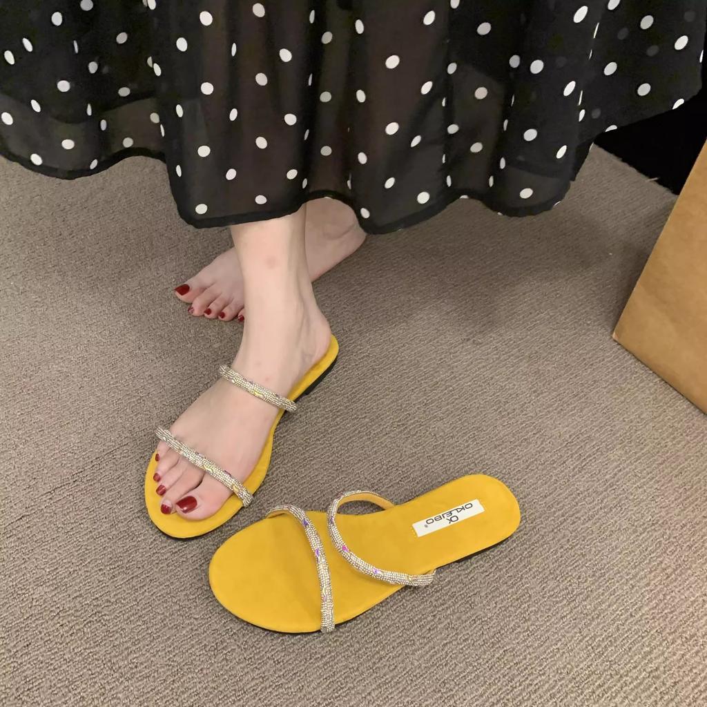 Flat-bottomed Rhinestone Fashion Sandals 2025 Summer French Sweet Yellow Open-toed Vacation Beach Cool Slippers Women's Shoes