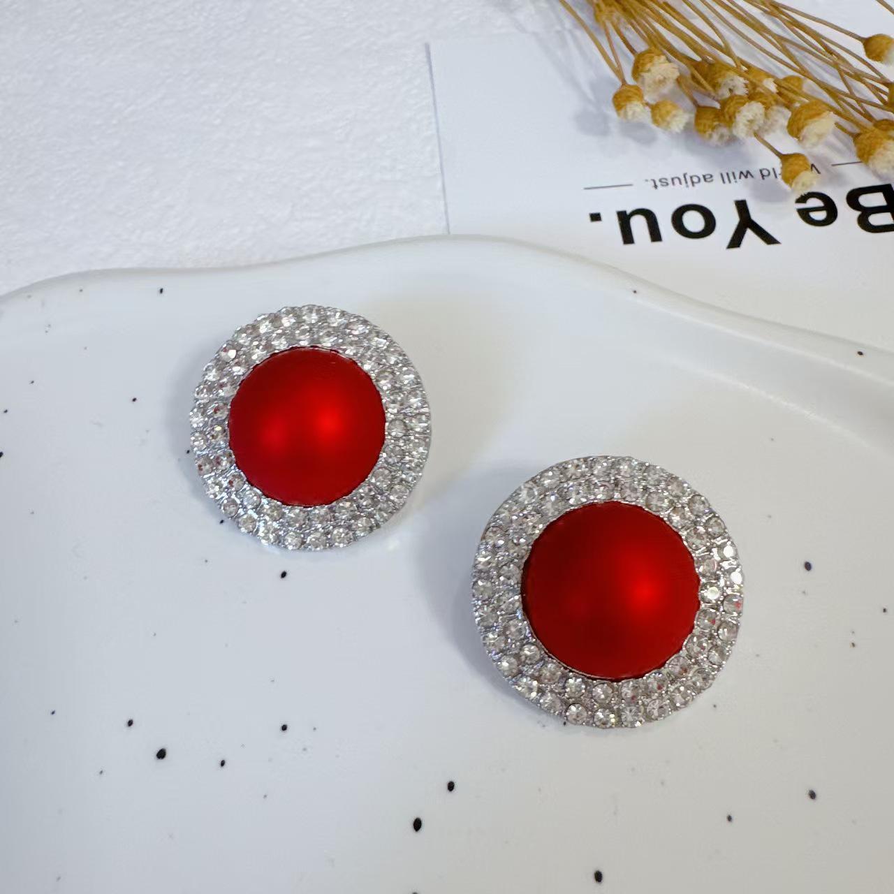Elegant Pearl & Diamond Ear Studs - Versatile High-End Summer Jewelry