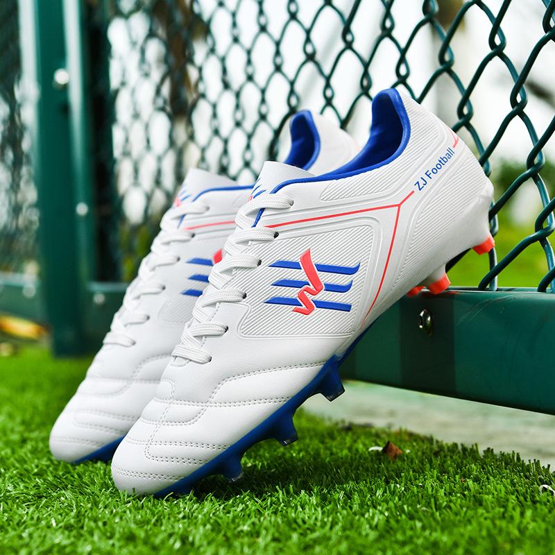 New student spike football shoes men's and women's breathable non-slip sports shoes youth game sports football shoes