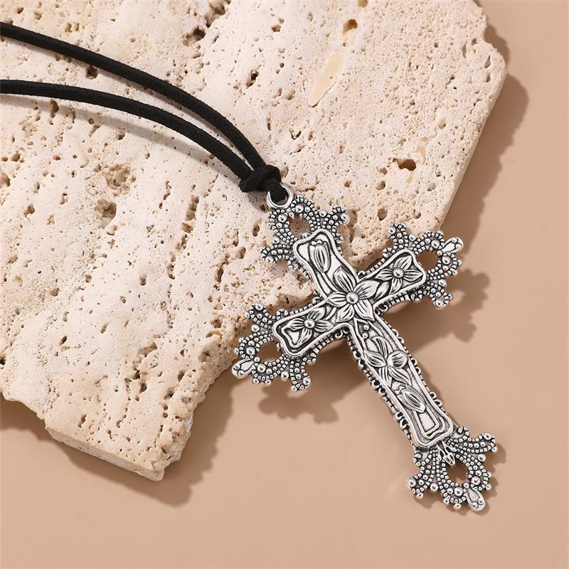 Gothic Black Cross Pendant Choker Necklace for Women Men Punk Vintage Adjustable Rope Chain Neck Charm Jewelry Accessories