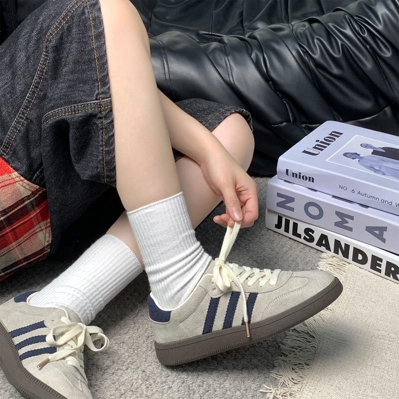 Autumn new flat baseplate shoes student versatile casual shoes 5602