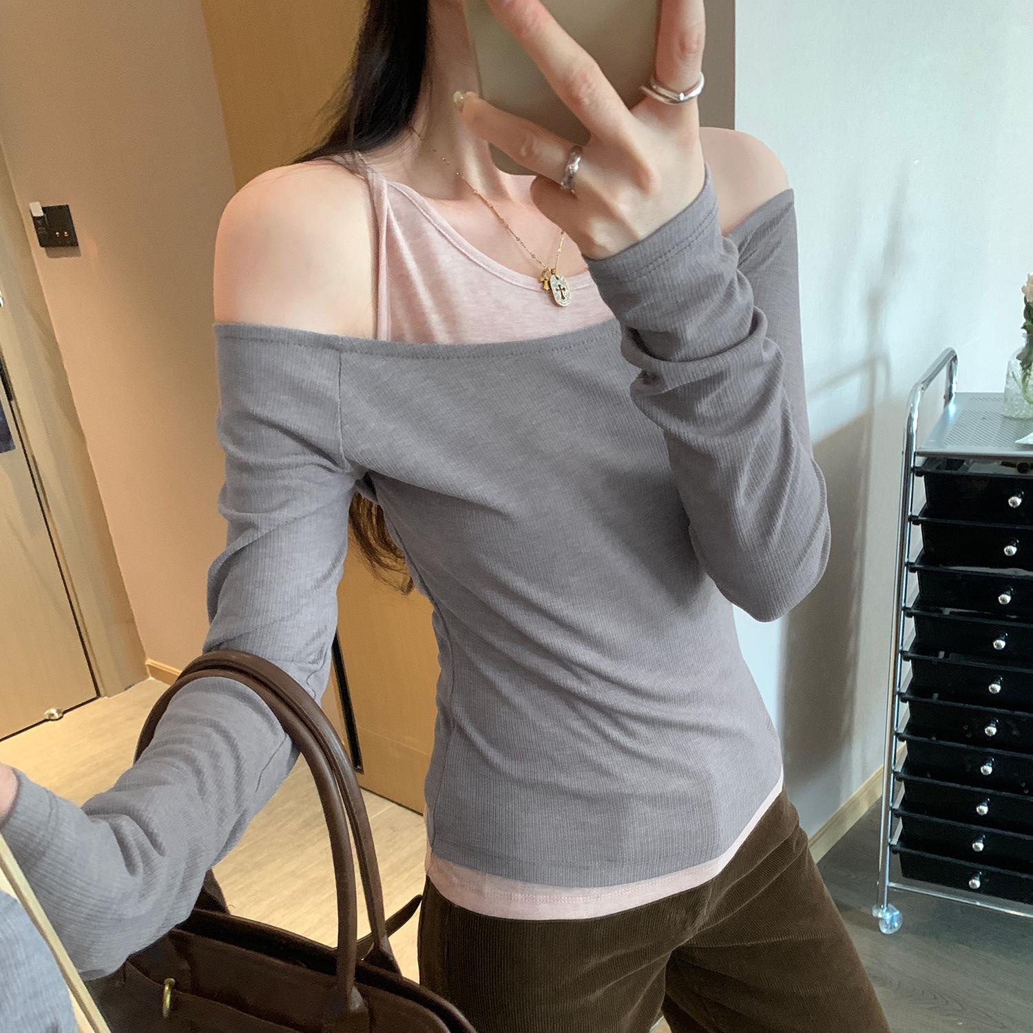 

Korean Style Slim-Fit Faux Two-Piece T-Shirt for Women - Autumn/Winter, Elegant Color Block Design Extra Large