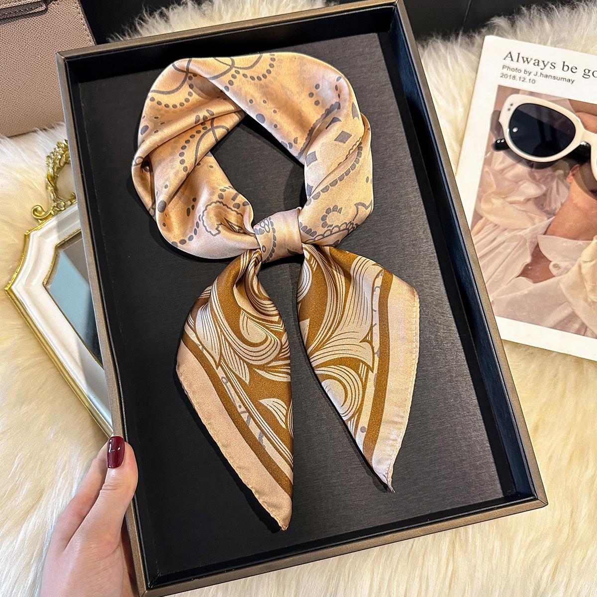 New Fashion 70X70cm Women s Scarf Silk Paisley Print Scarf Square Shawl Decorative Headband Neck Luxury Design Bandana