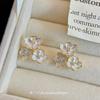 Spring and summer white flower dopamine ear clips without ear piercings, high-end sensual mini temperament, new ear piercing-free earrings