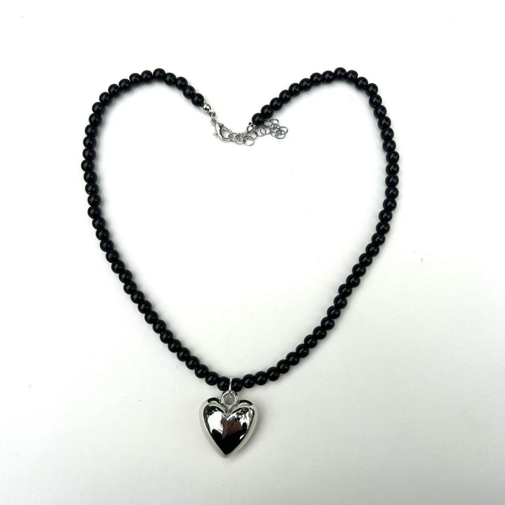 Smycken retro solid svart pärlbeklädd kärlek dubbellagerhalsband designkänsla nisch mångsidig halskedja nyckelbenskedja kvinnor