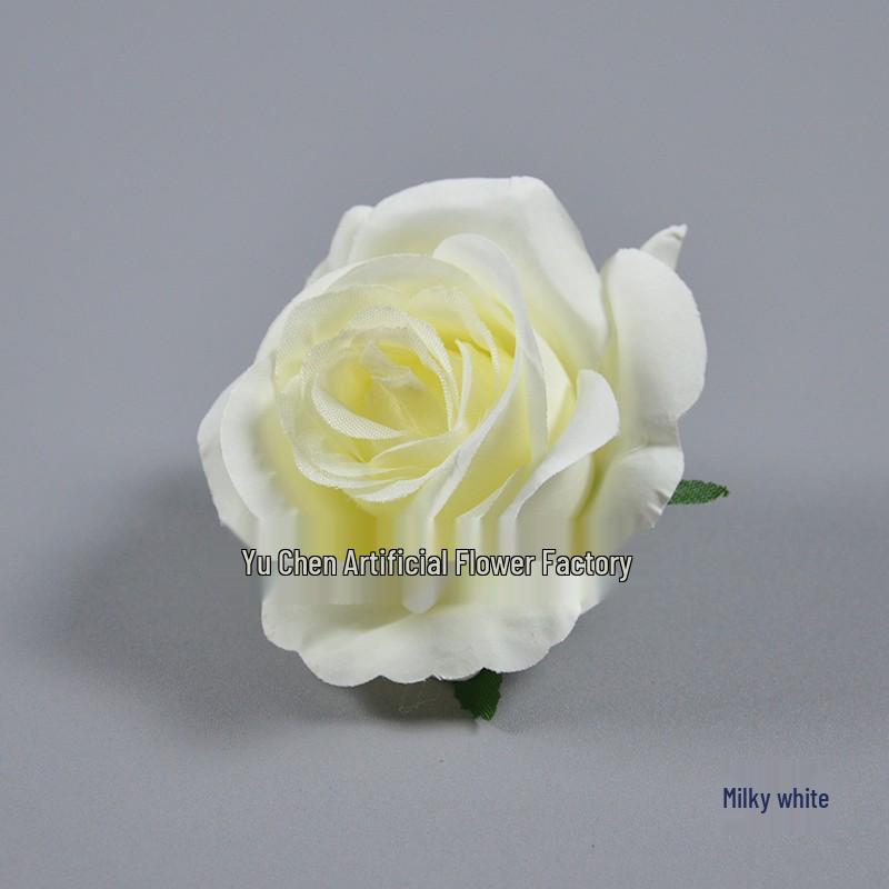 Шелковая композиция из роз для свадеб: Декор прохода, арки, стены и автомобиля