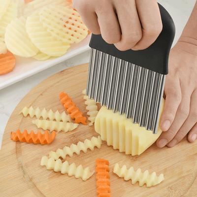 Neuer Pommes Frites Kartoffelschneider Edelstahl Waffel Pommes Schneider Wellenschneider für Gemüse Obst Gemüse Kartoffel Karotten