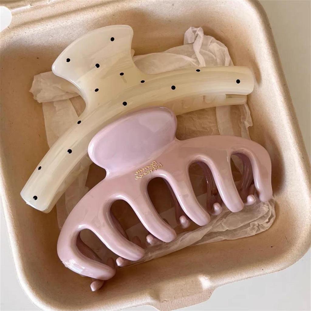 2025 High-End Autumn/Winter Polka Dot Large Shark Clip Hair Accessory for Women