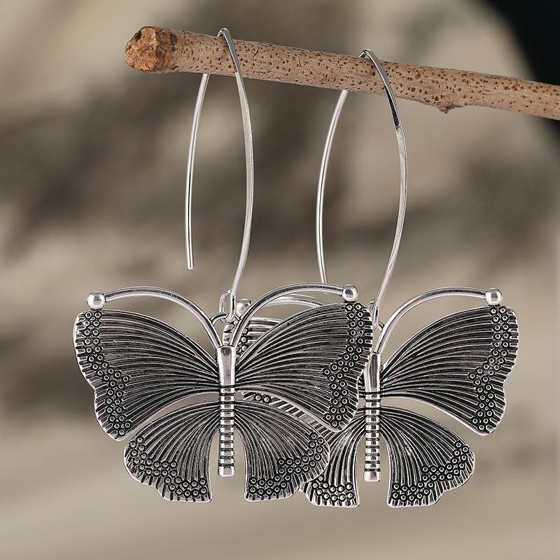 Creative Vintage Butterfly Shaped Silvery Plated Pendant Earrings Women's Exquisite Vacation Festival Jewelry Accessories Crafts