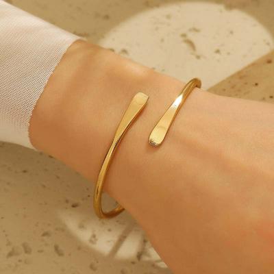 Fashion Metal Geometric Open Cuff Bracelets for Women Men Simple Gold Color Smooth Adjustable Bracelet Party Jewelry Couple Gift