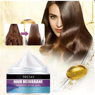 La crème anti-chute pénètre en profondeur et répare les noyaux des cheveux abîmés, garantissant des cheveux sains et forts