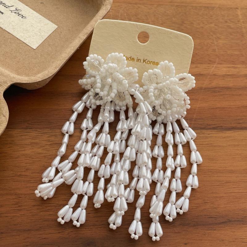 INS Fashion White Color Miyuki Beads Imitation Pearl Strand Flower Long Tassel Drop Earrings for Women Holiday Jewelry
