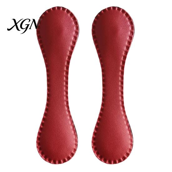 Easy Use Shirt Fasteners 2Pcs Faux Leather Magnetic Sleeve Clips, Multi-use Clips for Cufflinks Clothes, Reusable Holders Rolled Cuffs Pants
