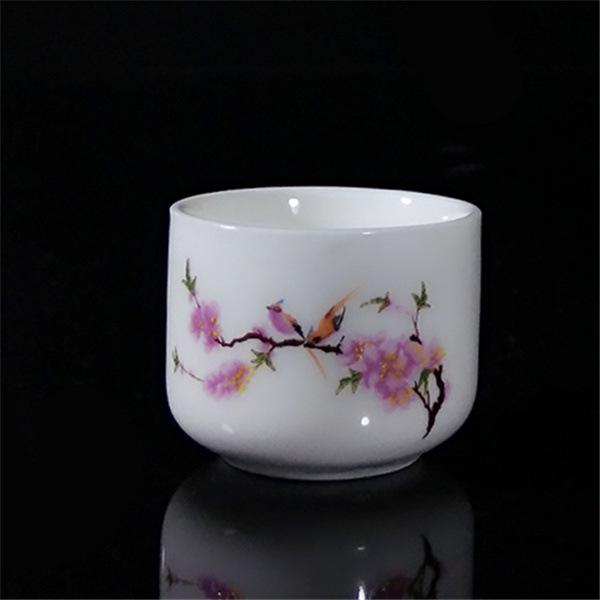 Japanese Blue and White Ceramic Sake Set - Small Round Baijiu and Wine Cups for Household Ancestral Worship