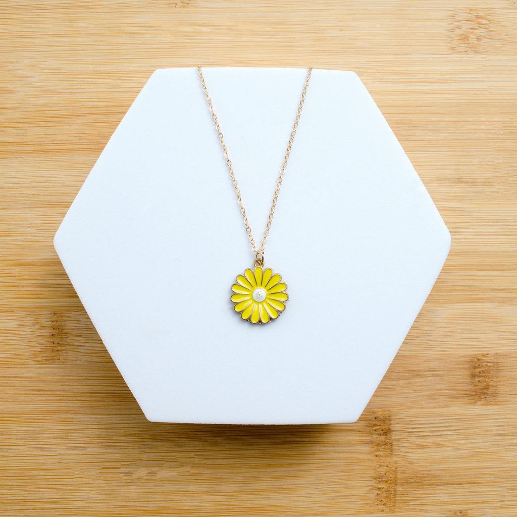Daisy Flower Necklace Gold Plated Boho Choker
