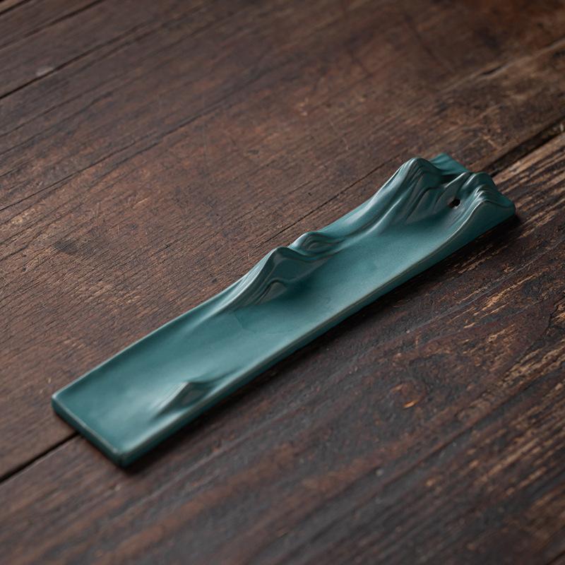 Handgefertigter Keramik-Berg-Räucherstäbchenhalter Minimalistisch Elegant Handwerklicher Räucherstäbchenhalter Räuchergefäß Meditation Geschenk für Sie