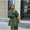 Veste en Cuir Femme Ceinturée à la Taille Style Rue Vintage Cordon de Serrage Col Montant Poche Zippée Vestes Automne 2026 Moto Biker Vêtements d'Extérieur