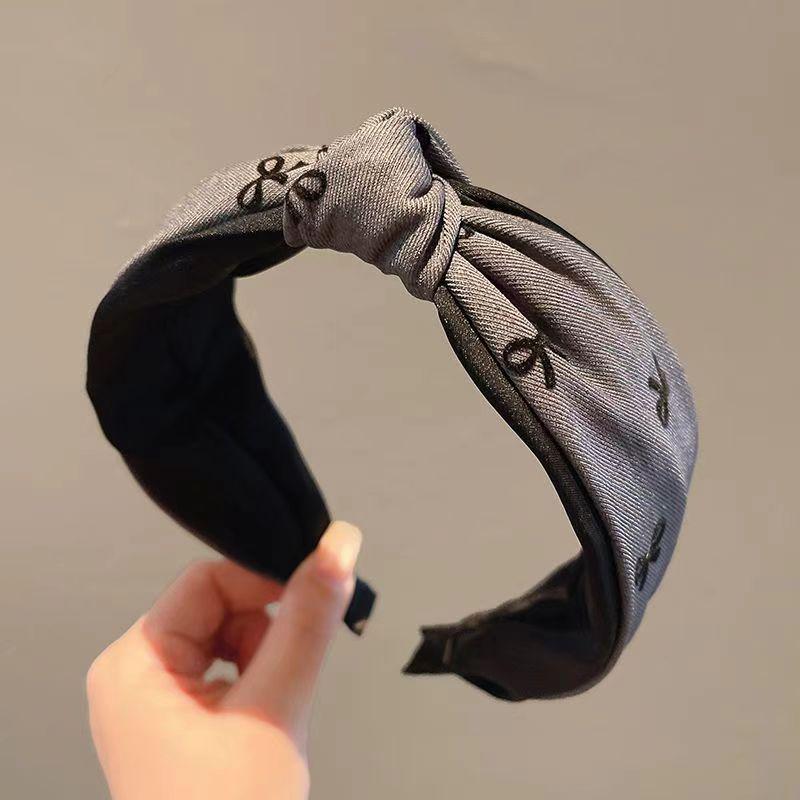 Women's Retro Wide Headband: Versatile Hair Clip for Washing Face & Masks