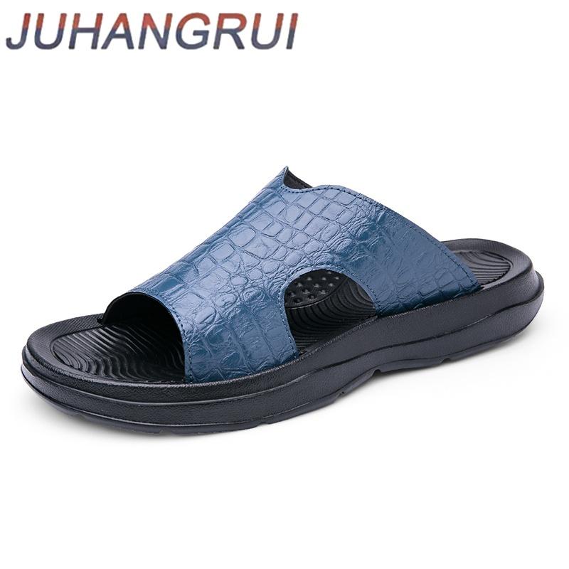 Summer New Style Men's Slippers Breathable Leisure Outdoor Soft Sole Slippers Shoes for Man Non-Slip Sandals Cool Beach Shoes