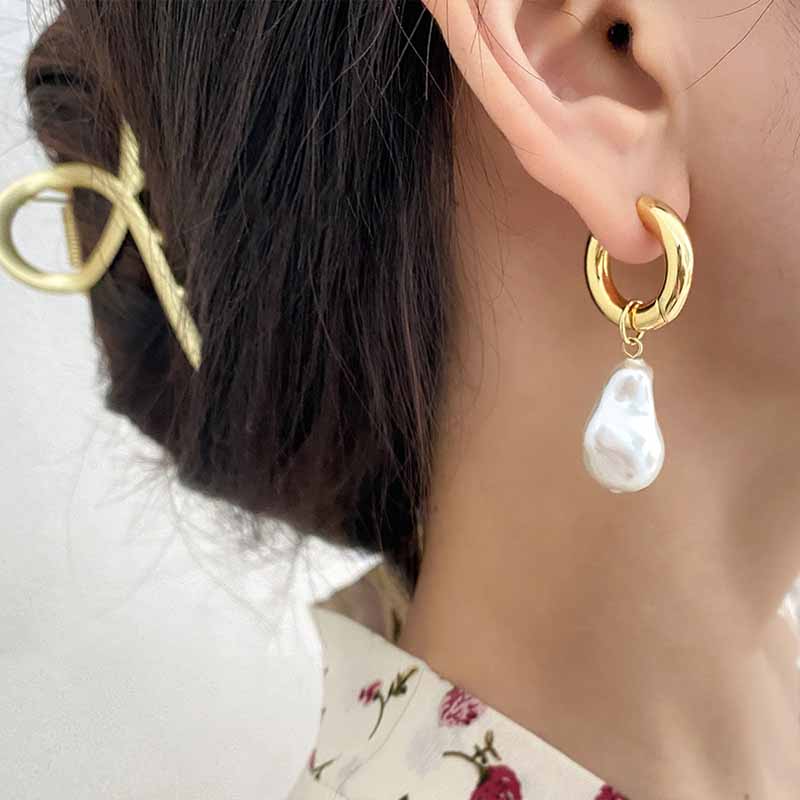 Imitation Perlen Anhänger Creolen für Damen Schmuck Zubehör High-End Vielseitige Ohrschleifen