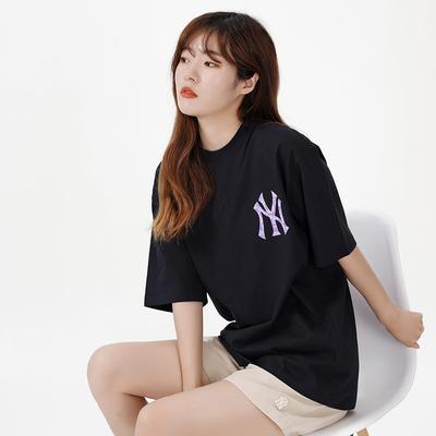 MLB New York Yankees SS22 T-Shirt Unisex Schwarz 3ATS53023-50BKS