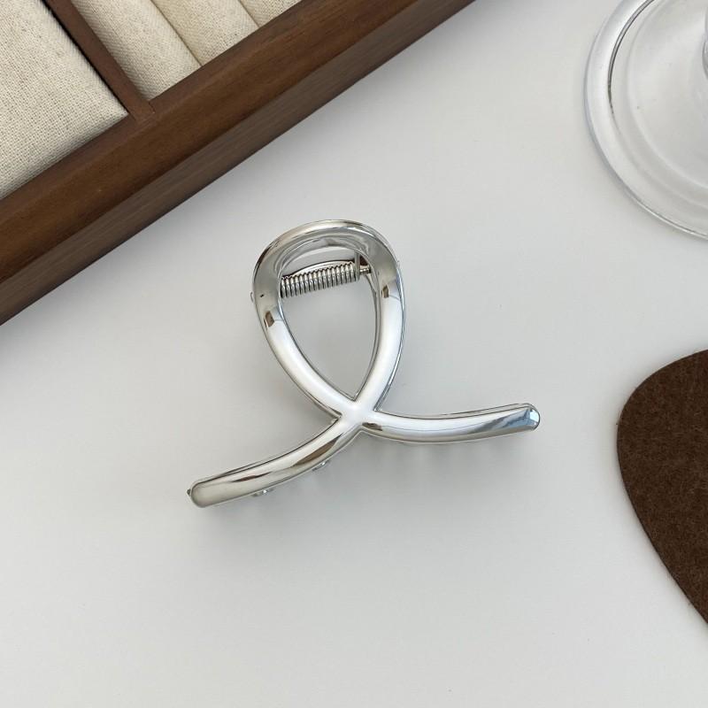 Silver Cold Wind Hair Clip Women High-end Hair Texture Shark Clip Simple Love Hair Accessories