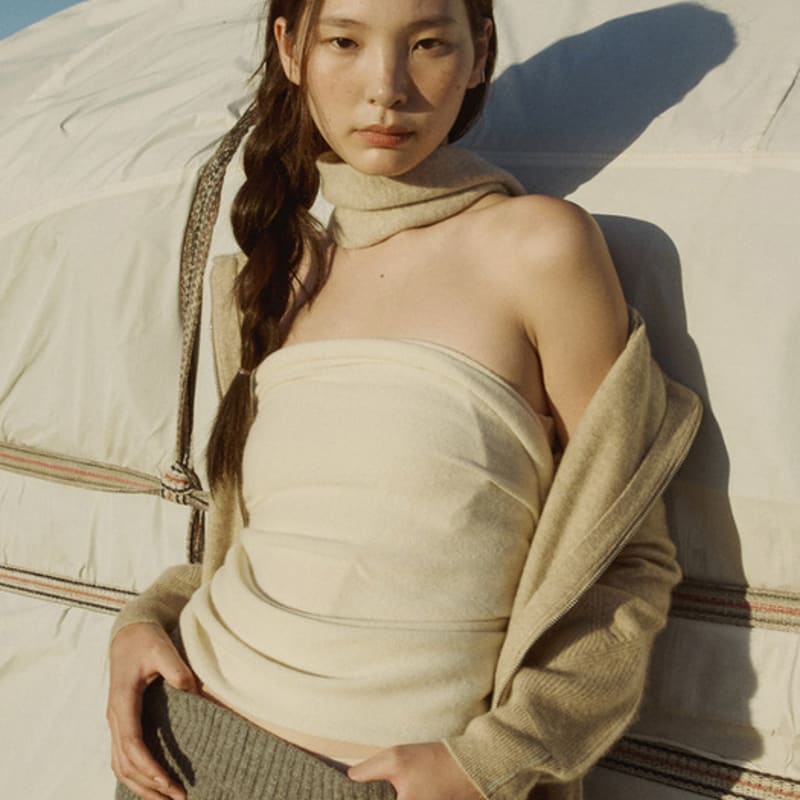 

LE CASHMERE Cashmere Petit Muffler (Light Beige) D7AJW25002BEL Light beige