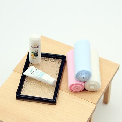 1/12 Puppenhaus Simulation Gesichtsreiniger Shampoo Handtuch Set Puppenhaus Miniatur Badezimmer Dekoration Puppenhaus Zubehör