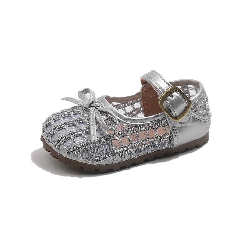 Girls New Soft-soled Sandals - Single Shoes 23 серебряный