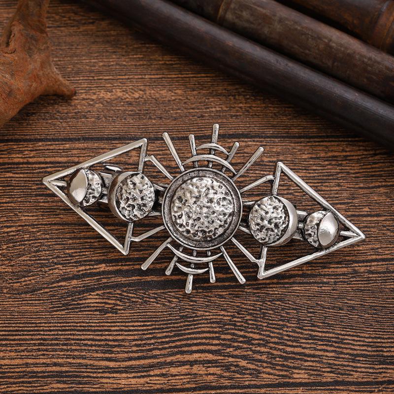 

Viking Retro Moon Hair Clip Headdress - Nordic Fashion Hair Accessory серебряный