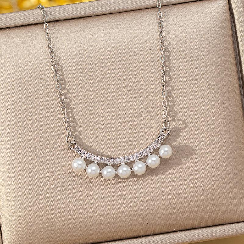 [Titanium Steel] Necklace Women's Copper Micro-inlaid Electroplating Advanced Sense Delicate Clavicle Chain Jewelry