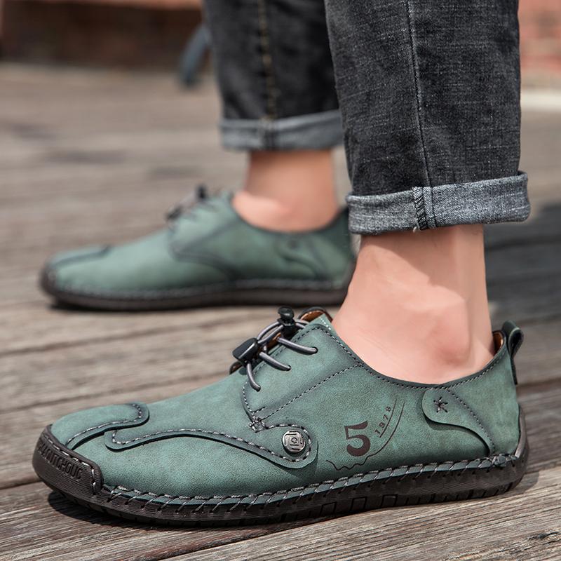 Fashion Handmade Leather Men Shoes Casual Slip on Loafers Breathable Leather Shoes Mens Flats Hot Sale Moccasins Tooling Shoes Plus Size