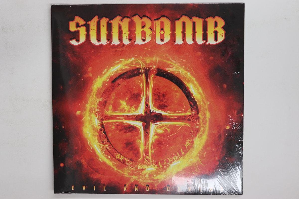 Виниловая пластинка SUNBOMB Evil And Divine Ограниченное издание R FRLP1112 FRONTIERS MUSIC 2021 Италия Металл Б/у