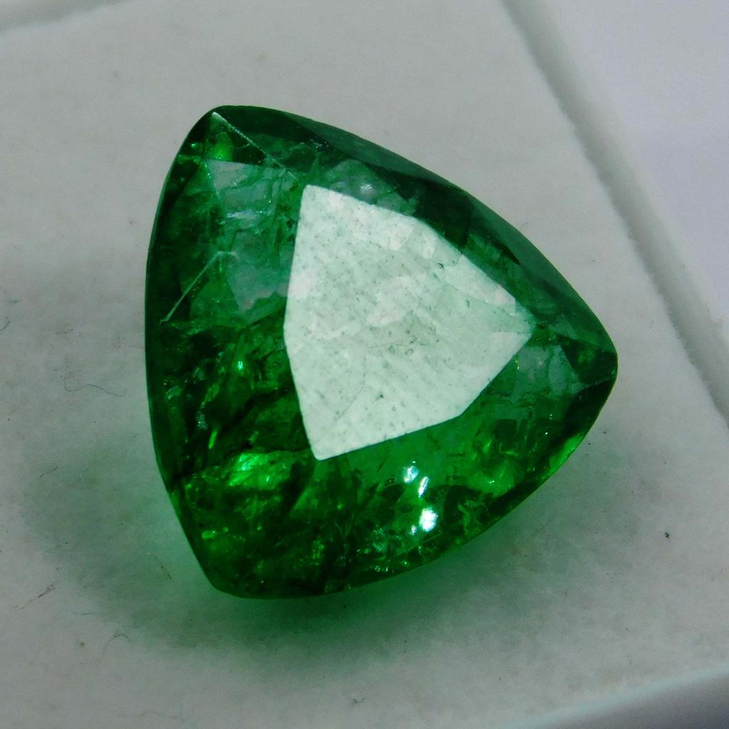 Natural Colombian Emerald Trillion Cut 6 Carat Green CERTIFED Loose Gemstone A-5897