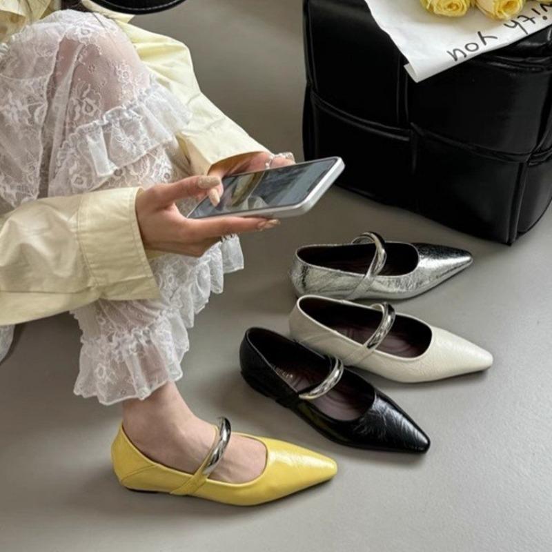 New Fashion Buckle Strap Ladies Flats Mary Janes Shoes Female Designer Shallow Footwear Silk Women Flat With Shoes Red