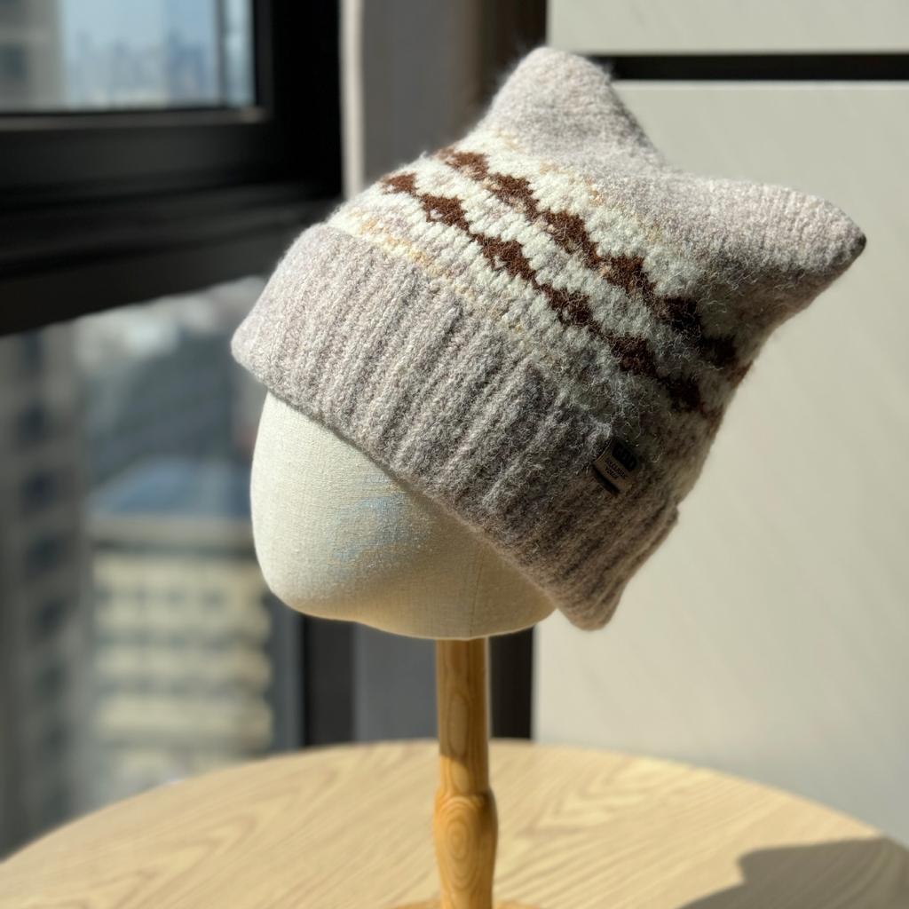 New Fair Isle Style Cat Ear Hat for Women Autumn and Winter Warm and Cute Knitted Hat Ancora Red Ear Protection Woolen Hat
