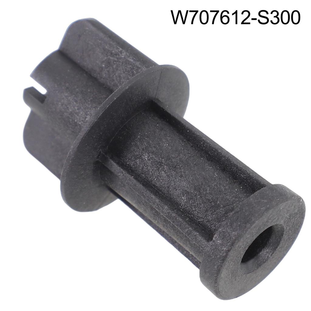 Rear Outer Lamp Nut Car Rear Outer Lamp Nut For Ford For Fiesta 2011-2019