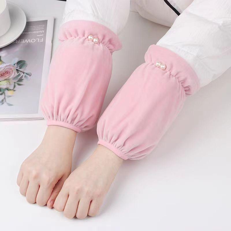 

Solid Color Anti-fouling Sleeve Cover Plush Sleeve Protector Creative Hand Sleeves Winter рожевий