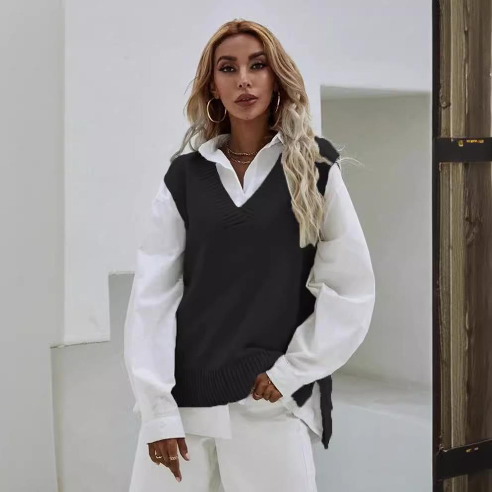 Dámská přiléhavá bezrukávová vesta se svetrovým úpletem s výstřihem do V - Nový jarní pletený top