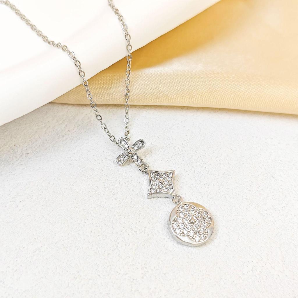 Women's Gold-Plated Copper Necklace: Luxury Fu Lu Pendant Clavicle Chain - Versatile Fashion Accessory