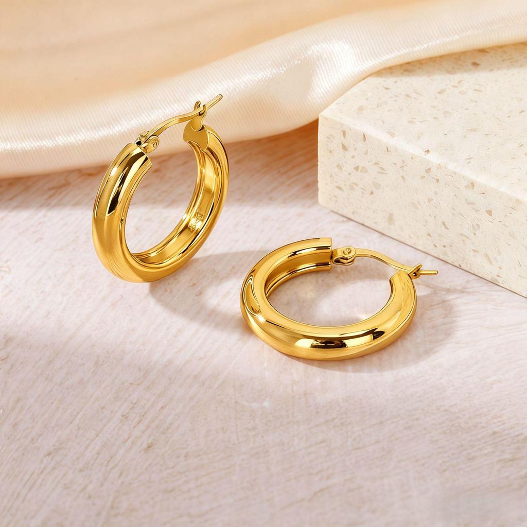European Classic Hoop Earrings: Versatile, High-End, Fade-Resistant for Women