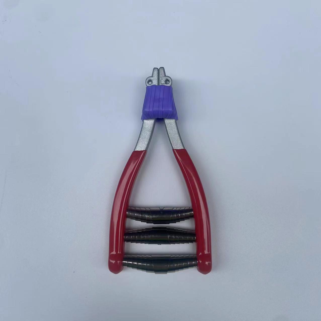 

Manual Badminton & Tennis Racket Stringing Machine with Starting Clamp, String Blocking Pliers, and Pressure Reducing Pad.