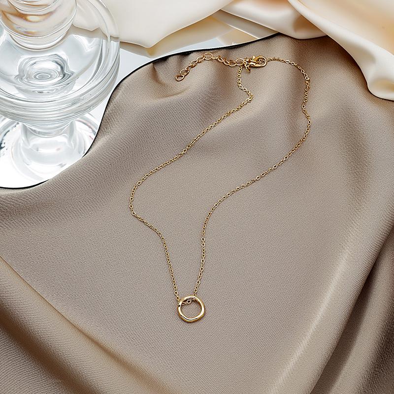 Minimalist Irregular Round Pendant Necklace for Women