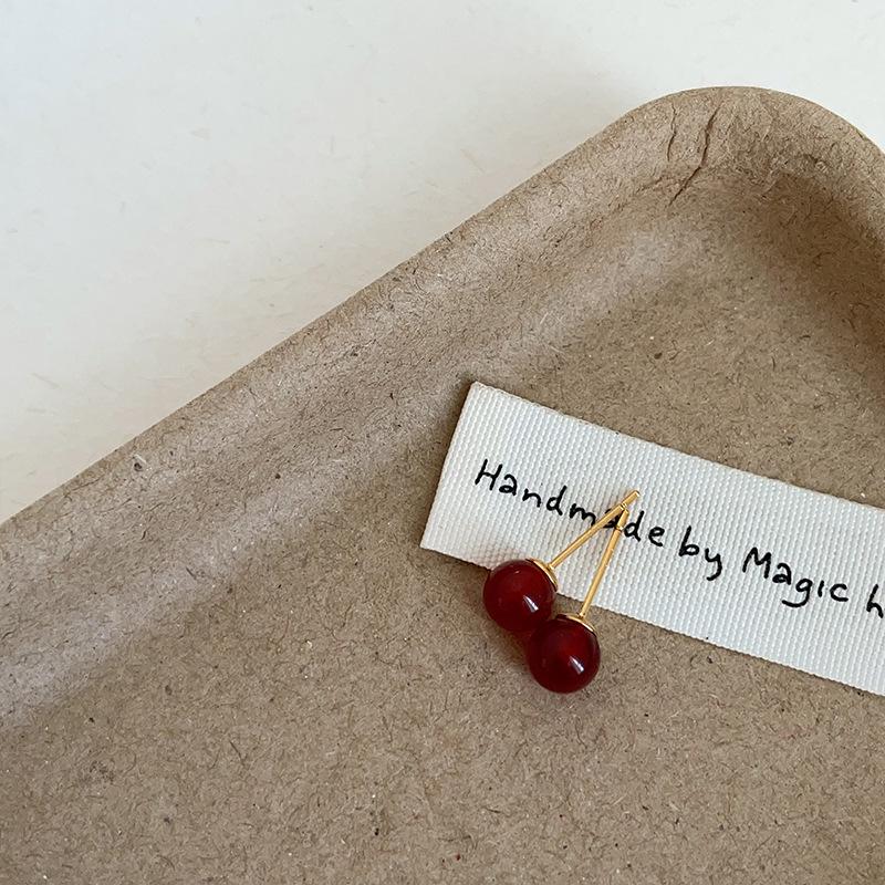 

Элегантные серьги-пусеты с бусинами из красного агата - Универсальные, роскошные и изысканные украшения для женщин