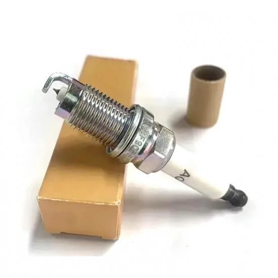 Engine Spark Plug 0905601B For Volkswagen Golf Variant Cross Convertible New Beetle 1.4T
