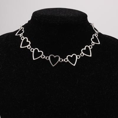 Independent Gothic Metal Hollow Connecting Heart Neck Chain Collar Necklace Women 'S Egirl Cosplay Aesthetic Jewelry Jewelry