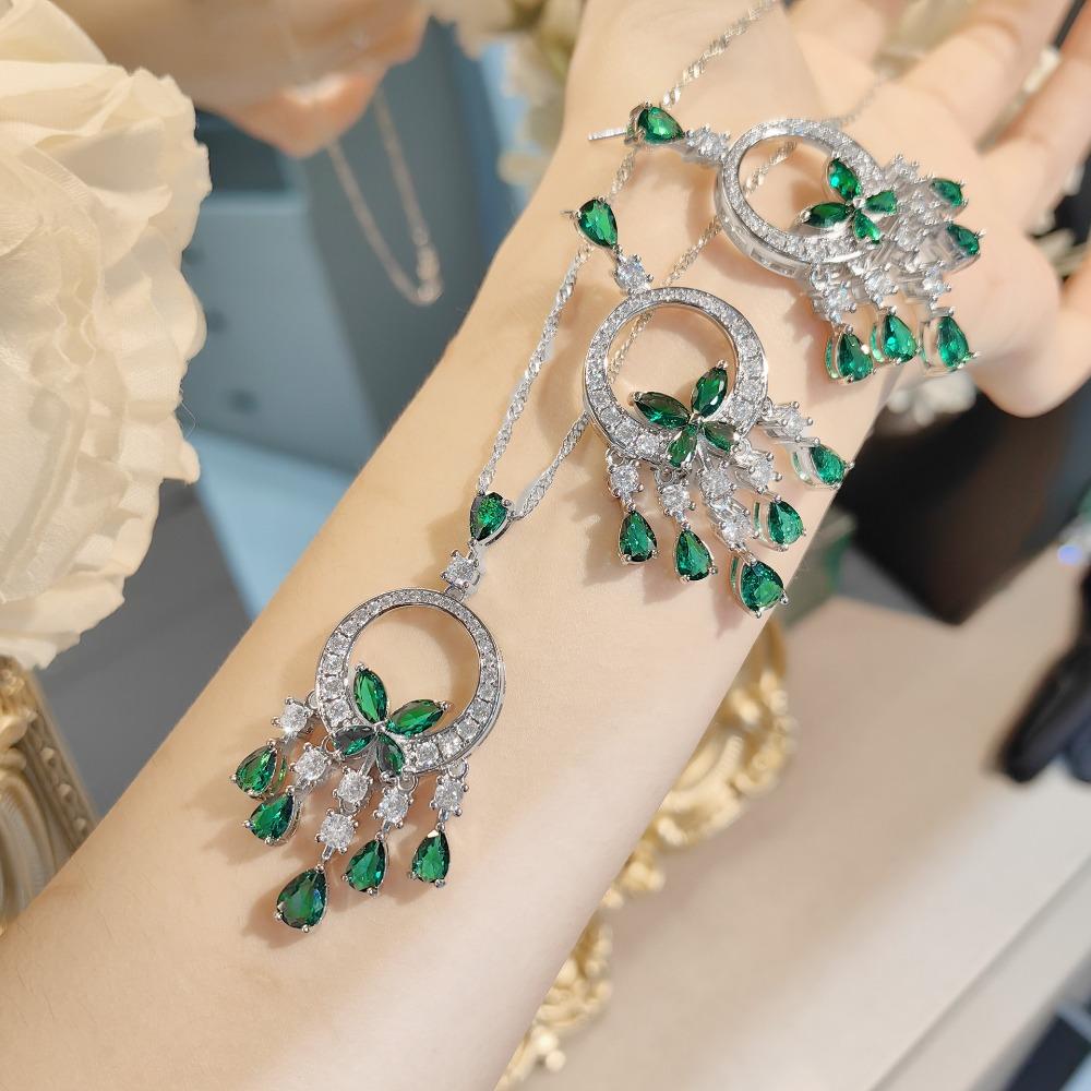 French Vintage Emerald Butterfly Tassel Earrings and Necklace Set with Micro Inlaid Zircon for Women