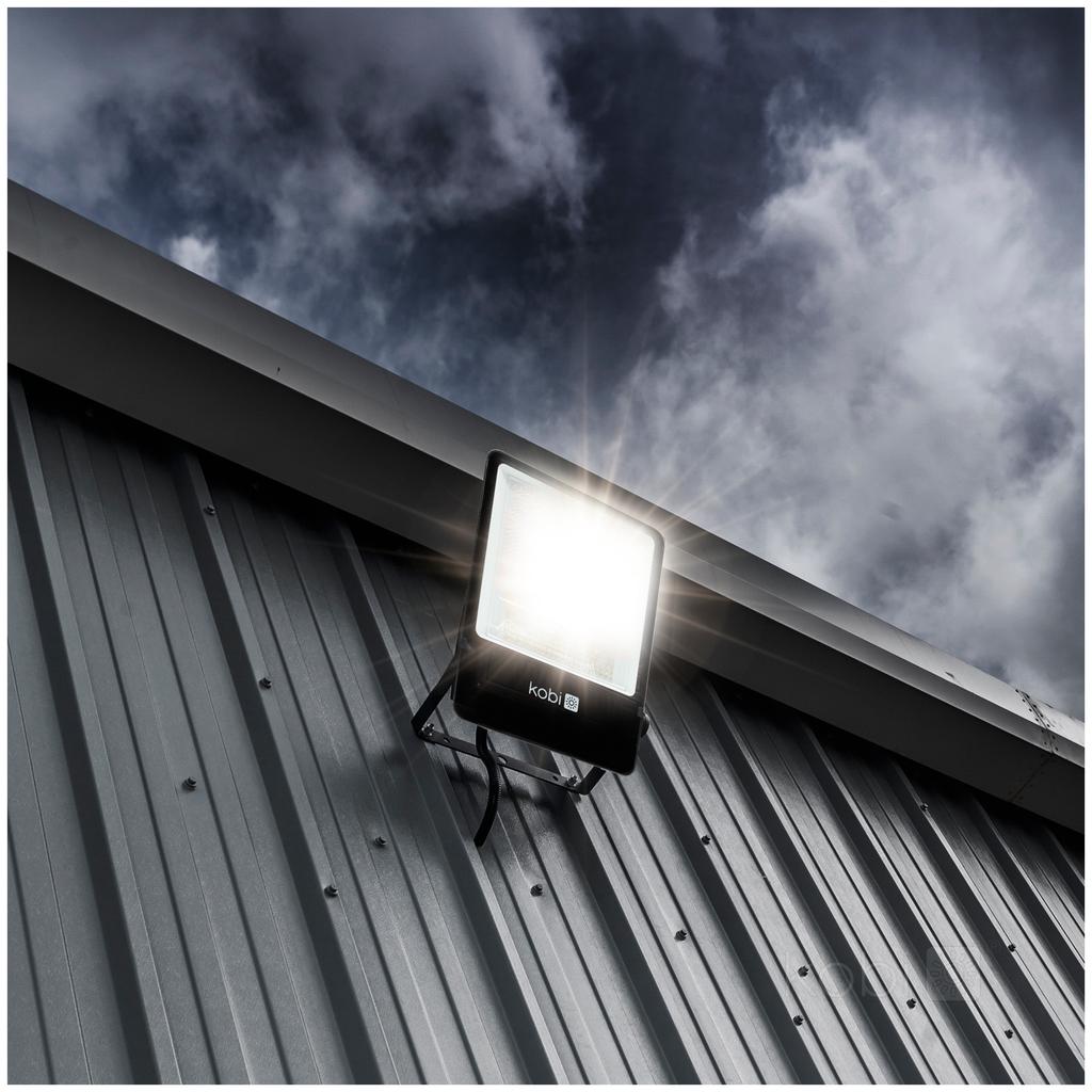 LED Floodlight 300W 5000K IP65 60° DIM Black LED US